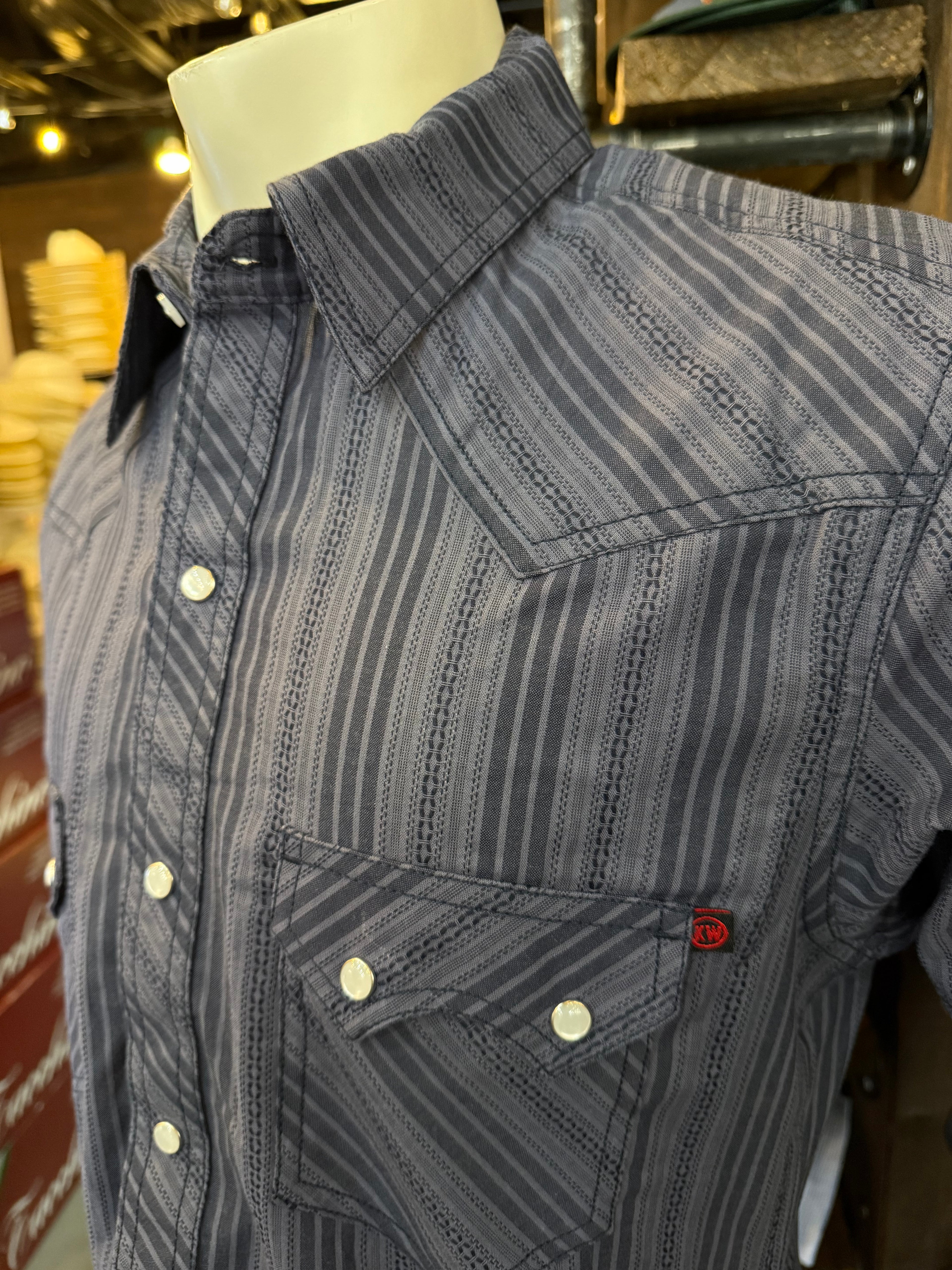 Koe Wetzel woven snap