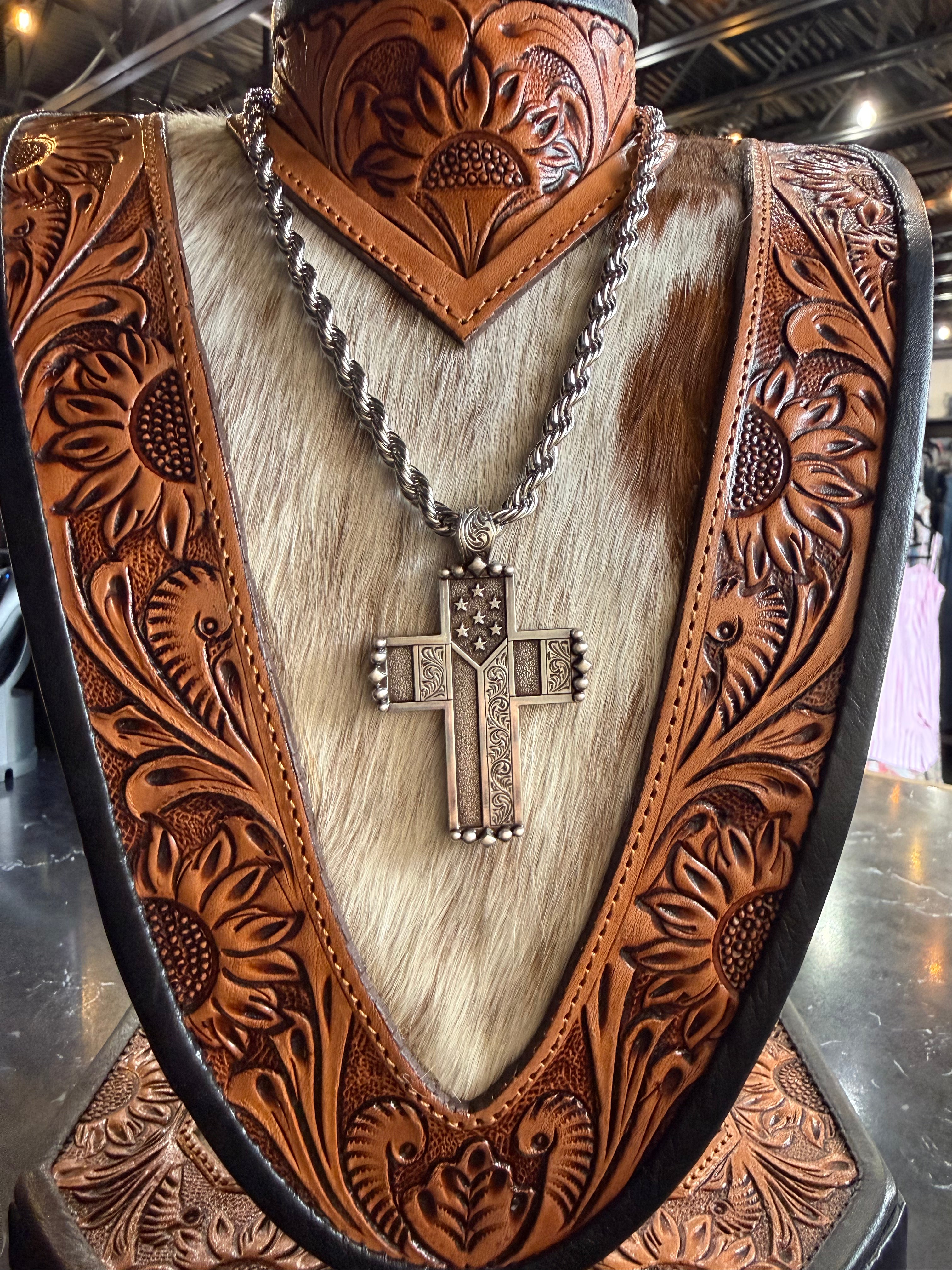 Cross with flag detailed necklace
