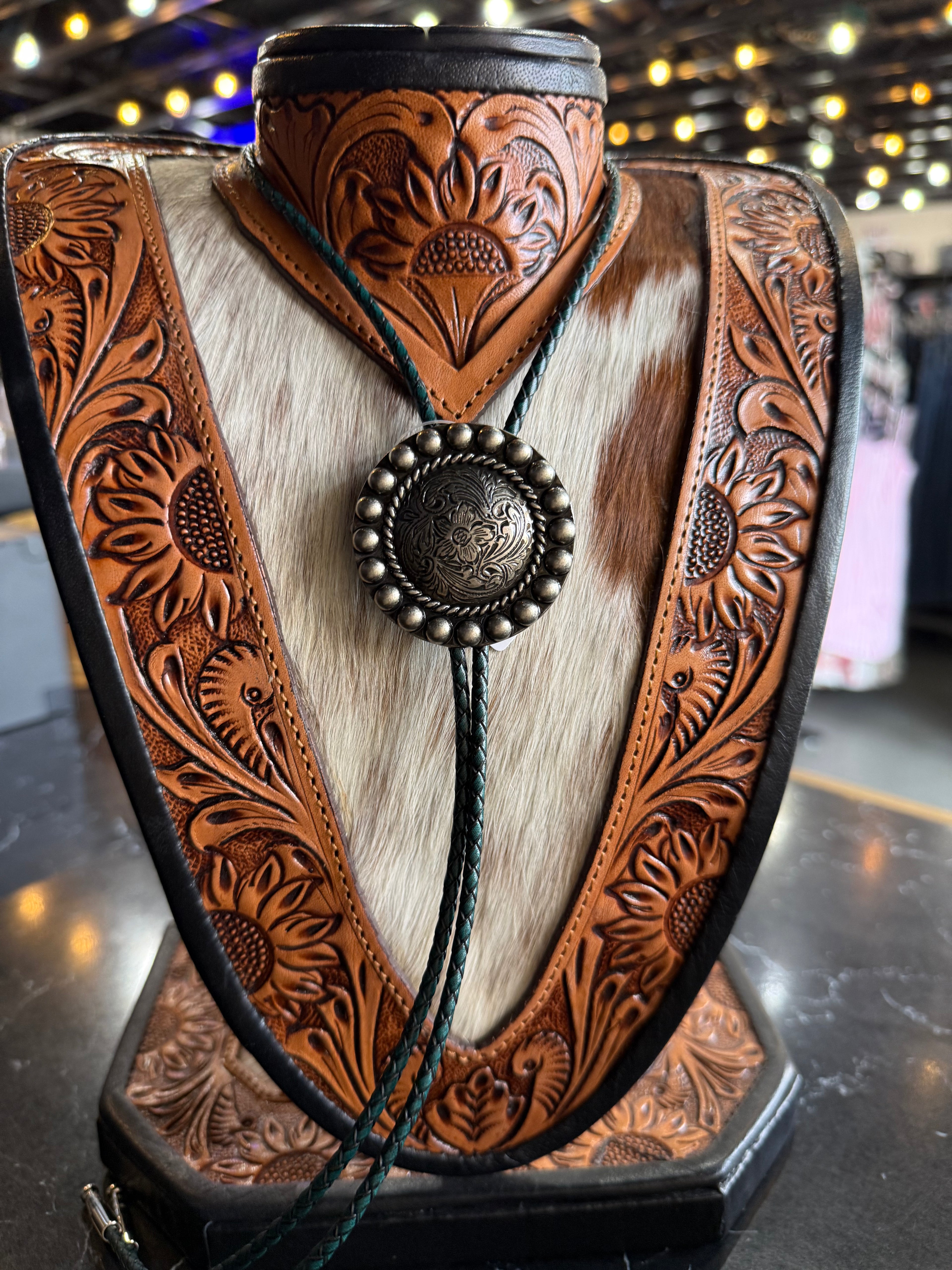 Round floral scrolling bolo tie