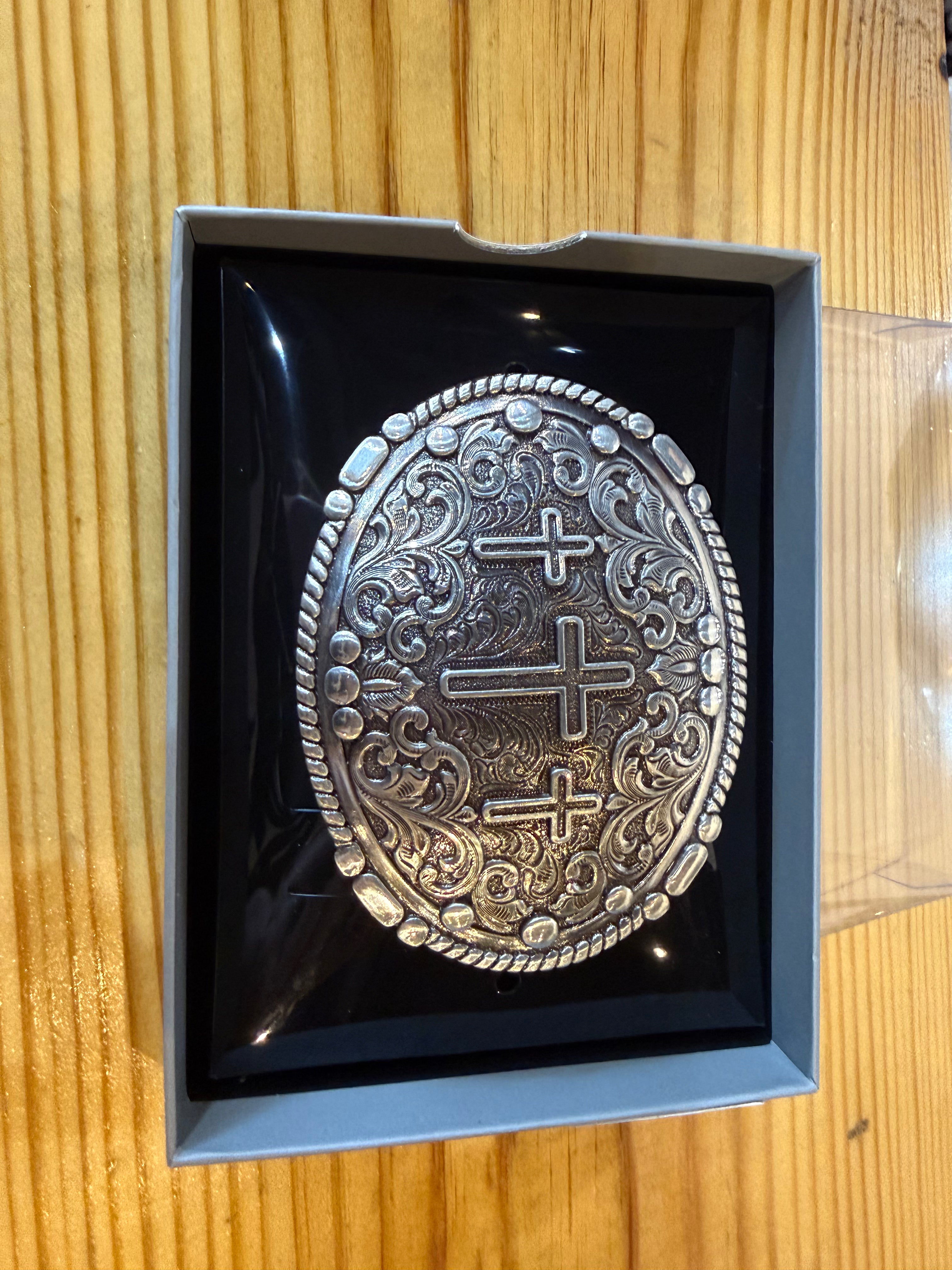 3 crosses belt buckle