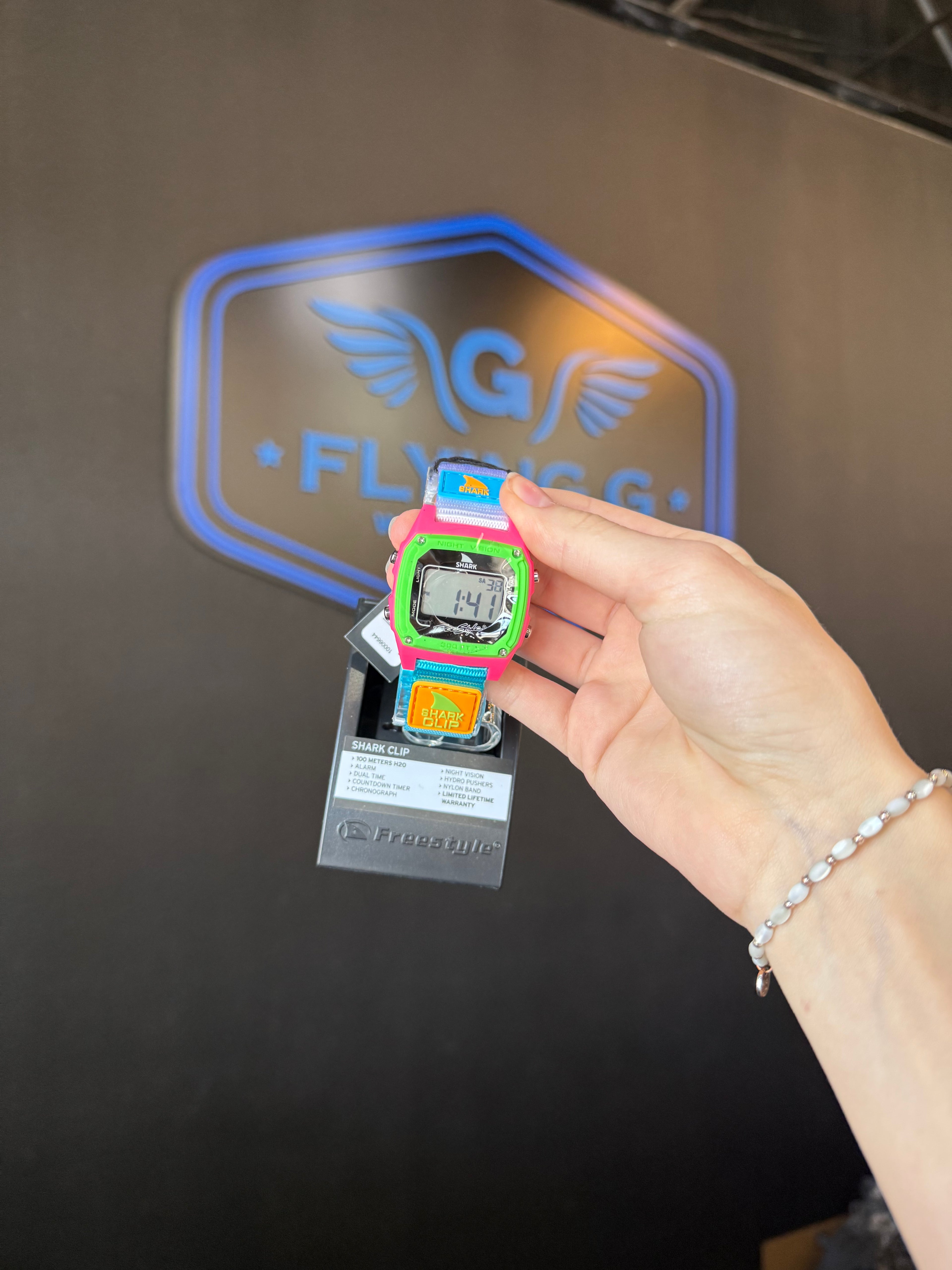 Freestyle neon clip