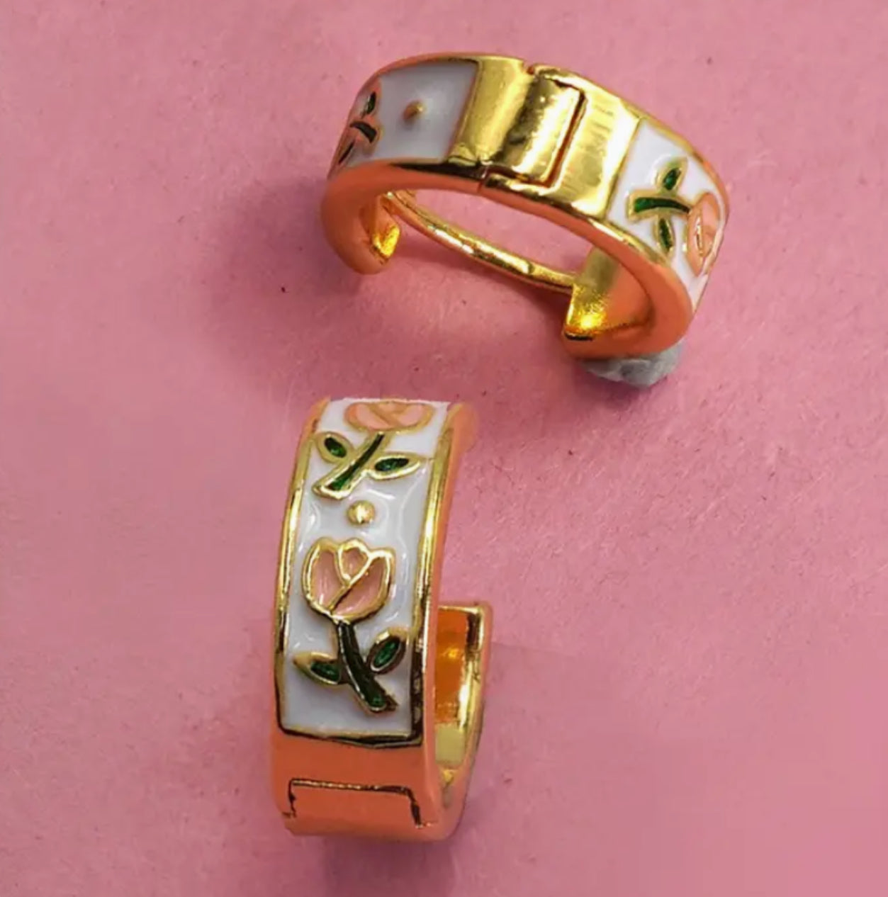 Vintage floral Huggie hoop earring
