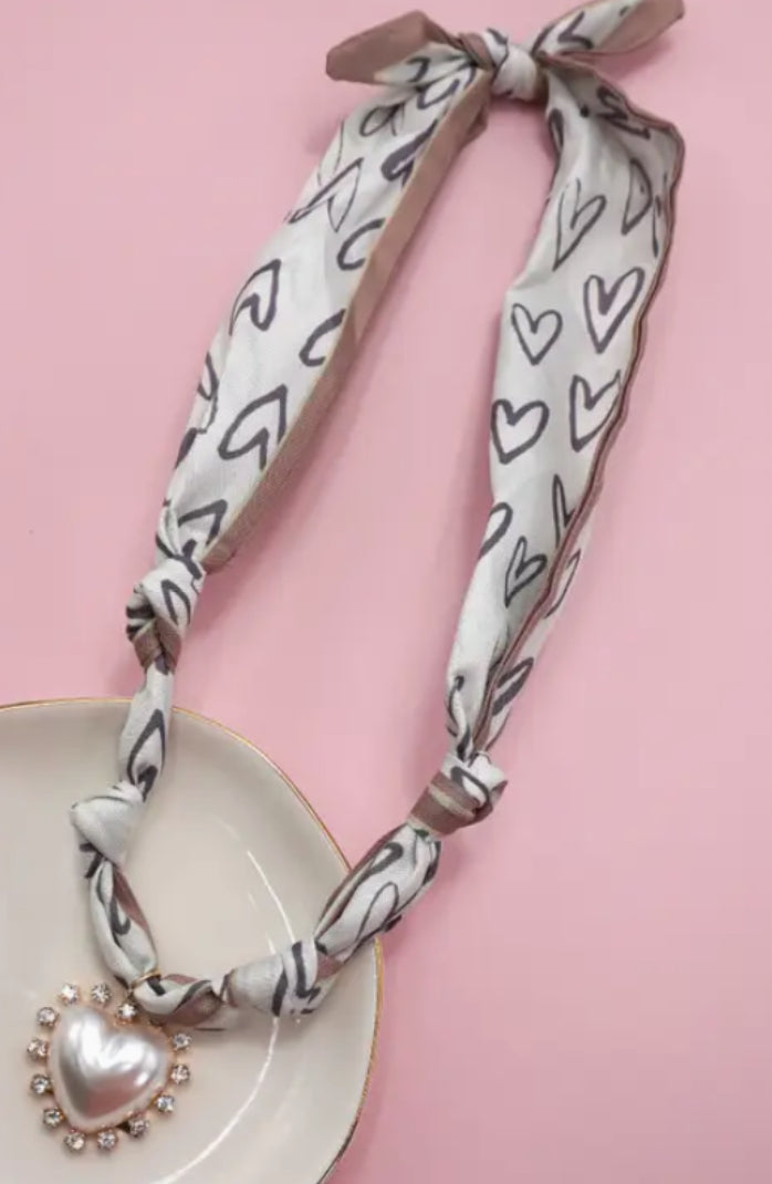 Heart scarf necklace