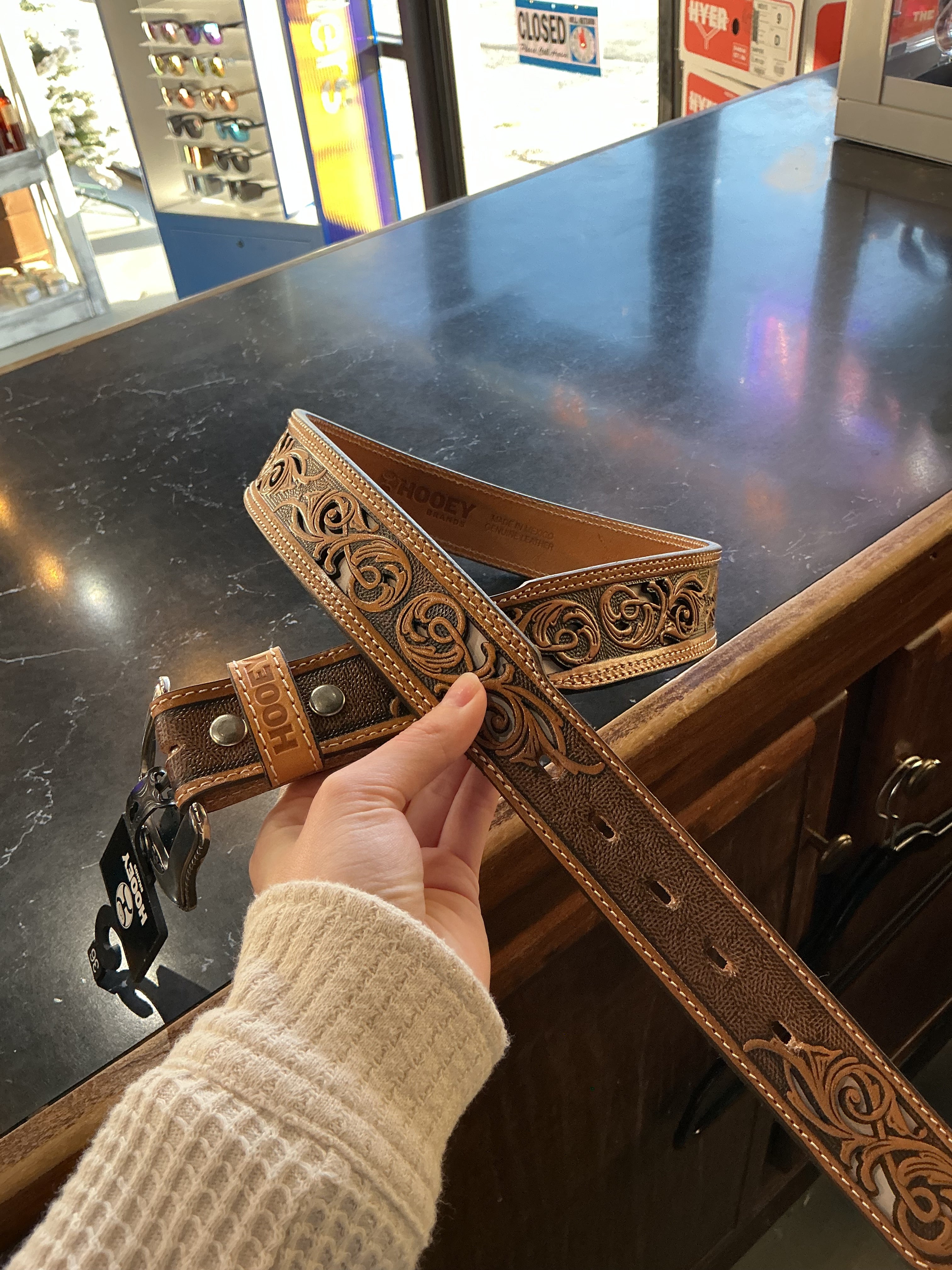 Hooey cutout belt