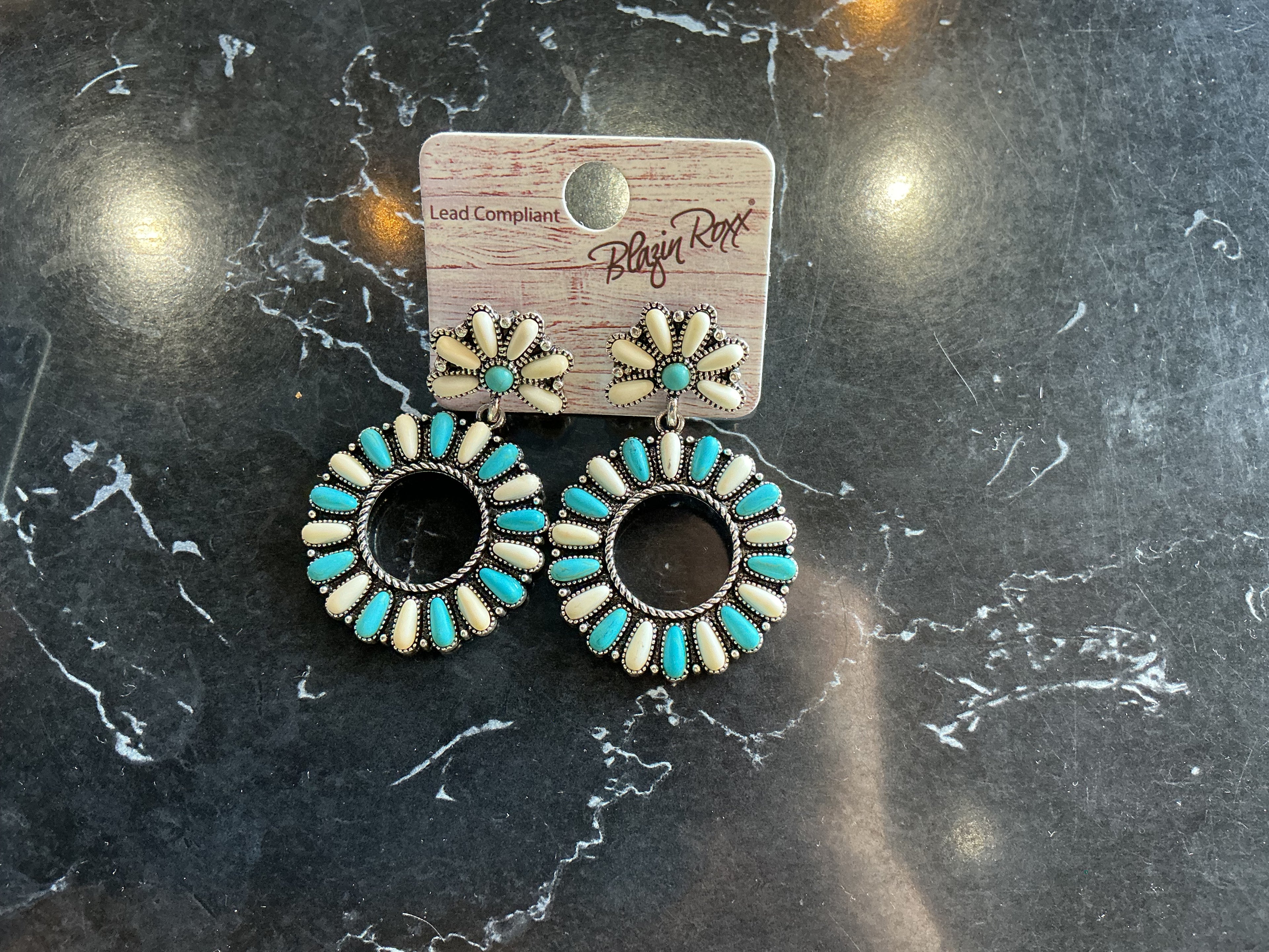 Round Turquoise and white earrings