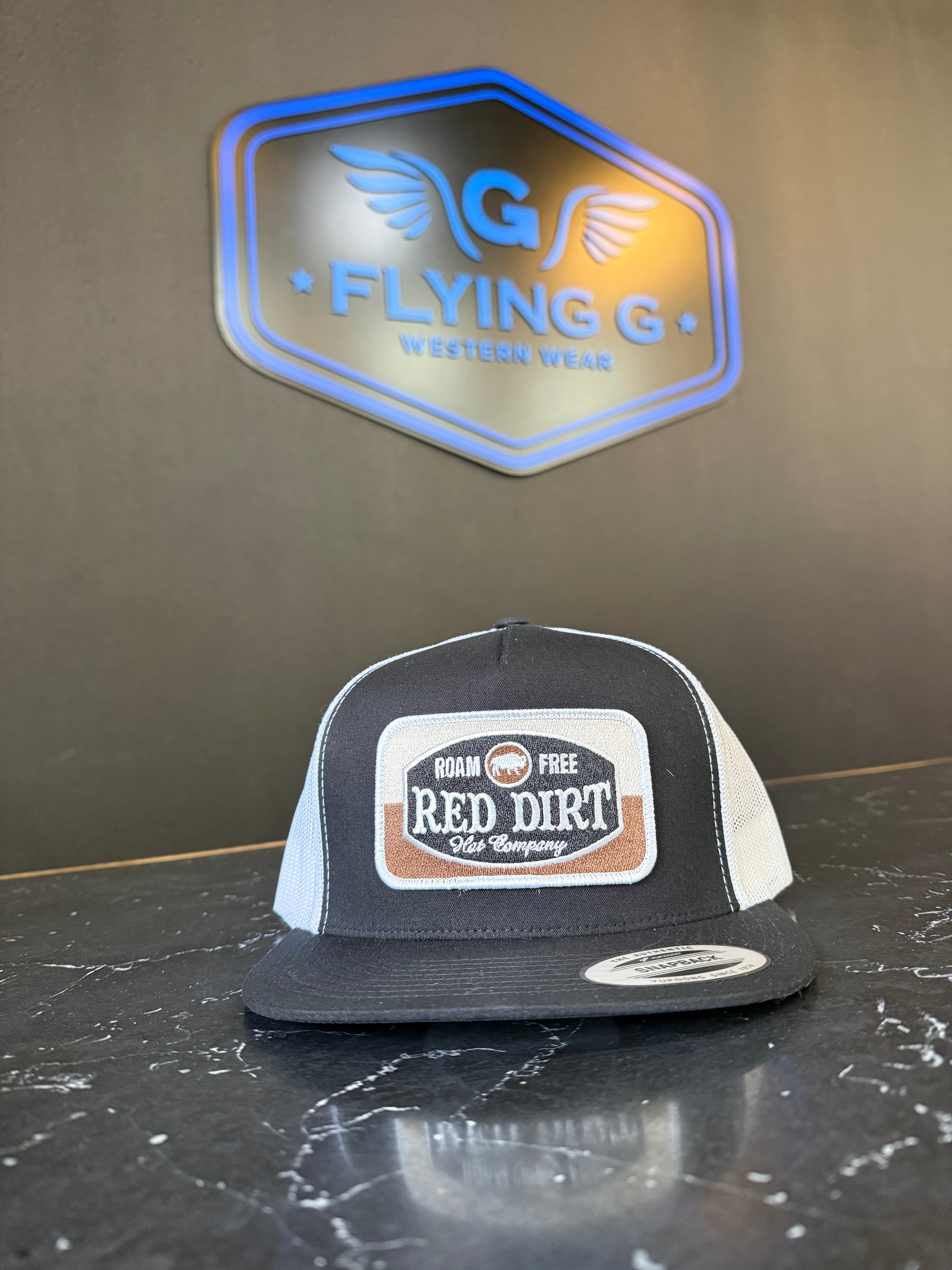 Black roam red dirt hat