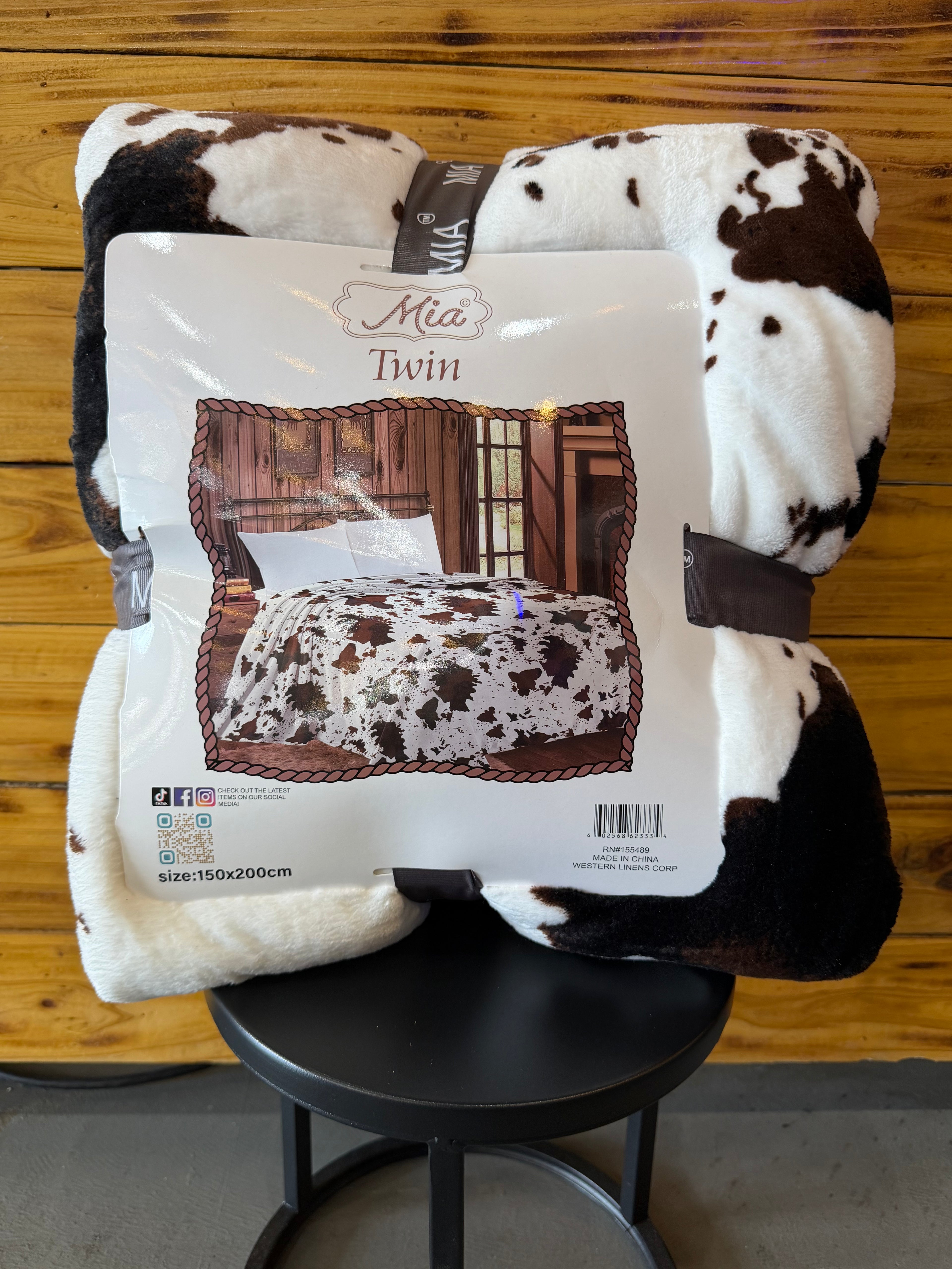 Mia Cowhide Blanket TWIN