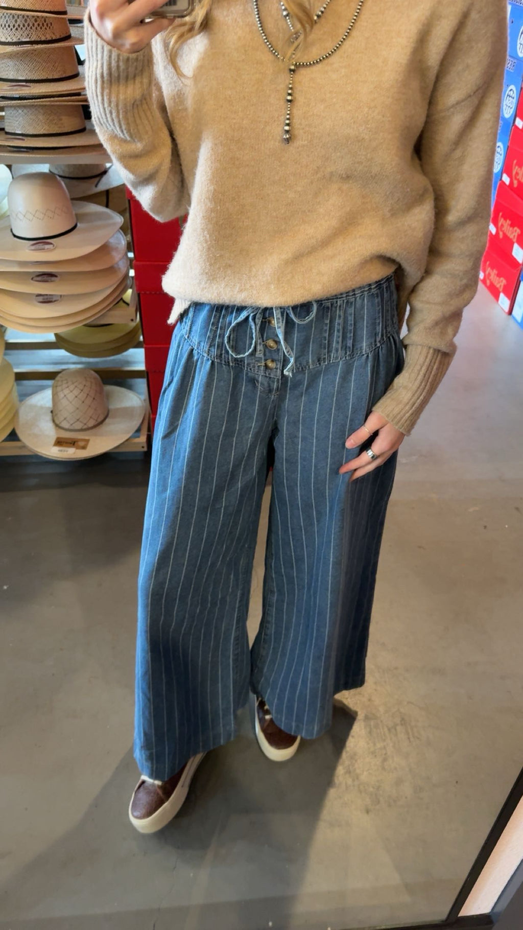 Stripe pants