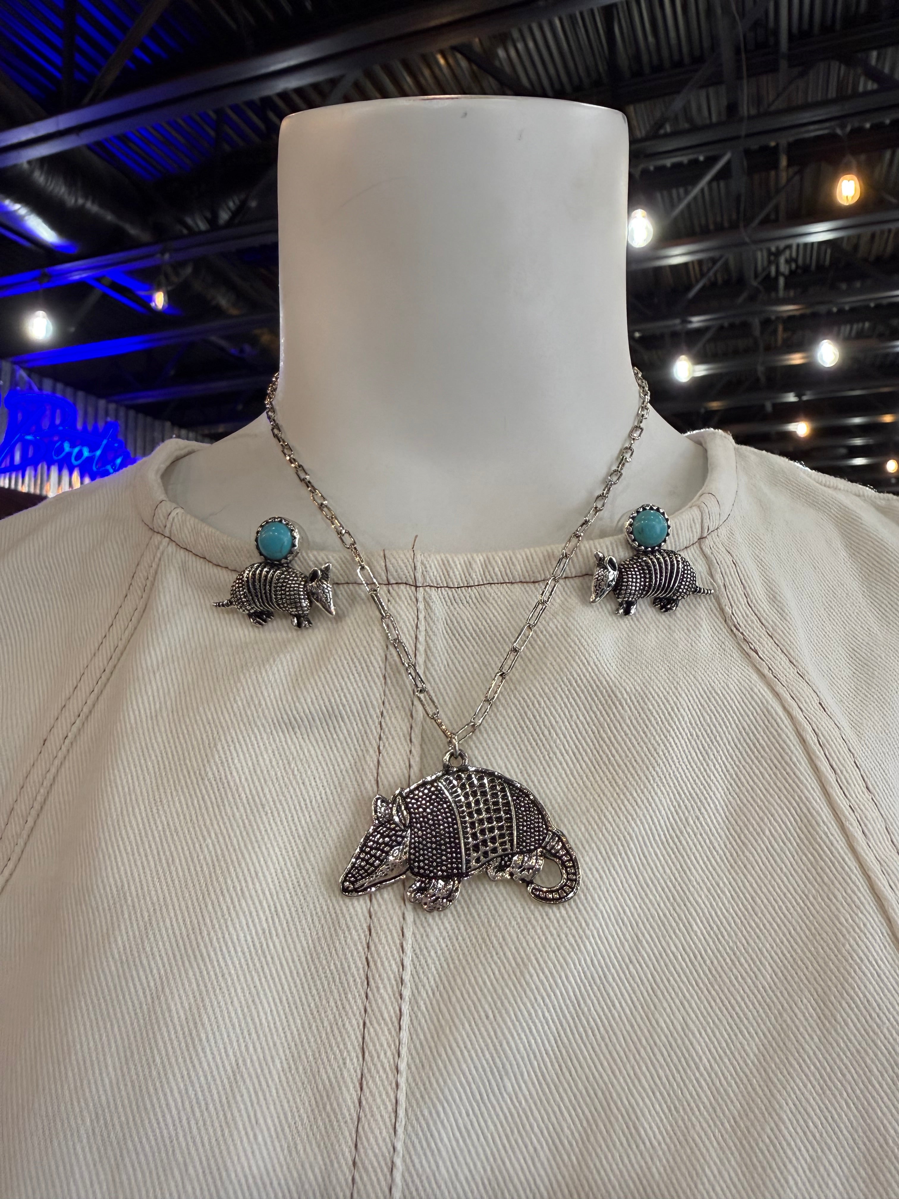 Armadillo set