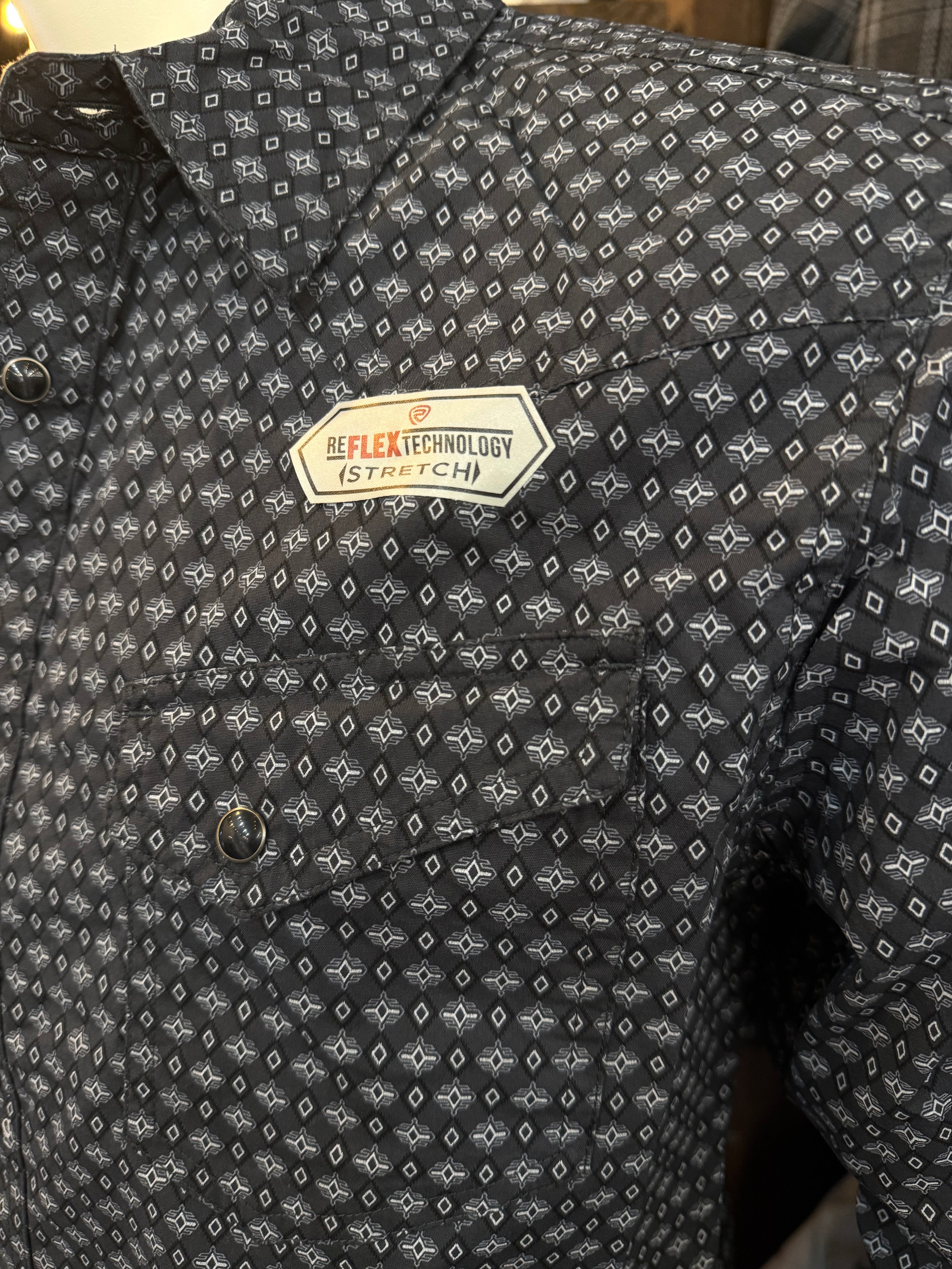 Black geo print LS snap
