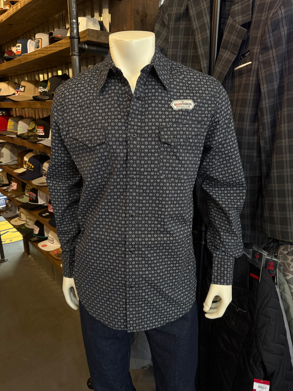 Black geo print LS snap