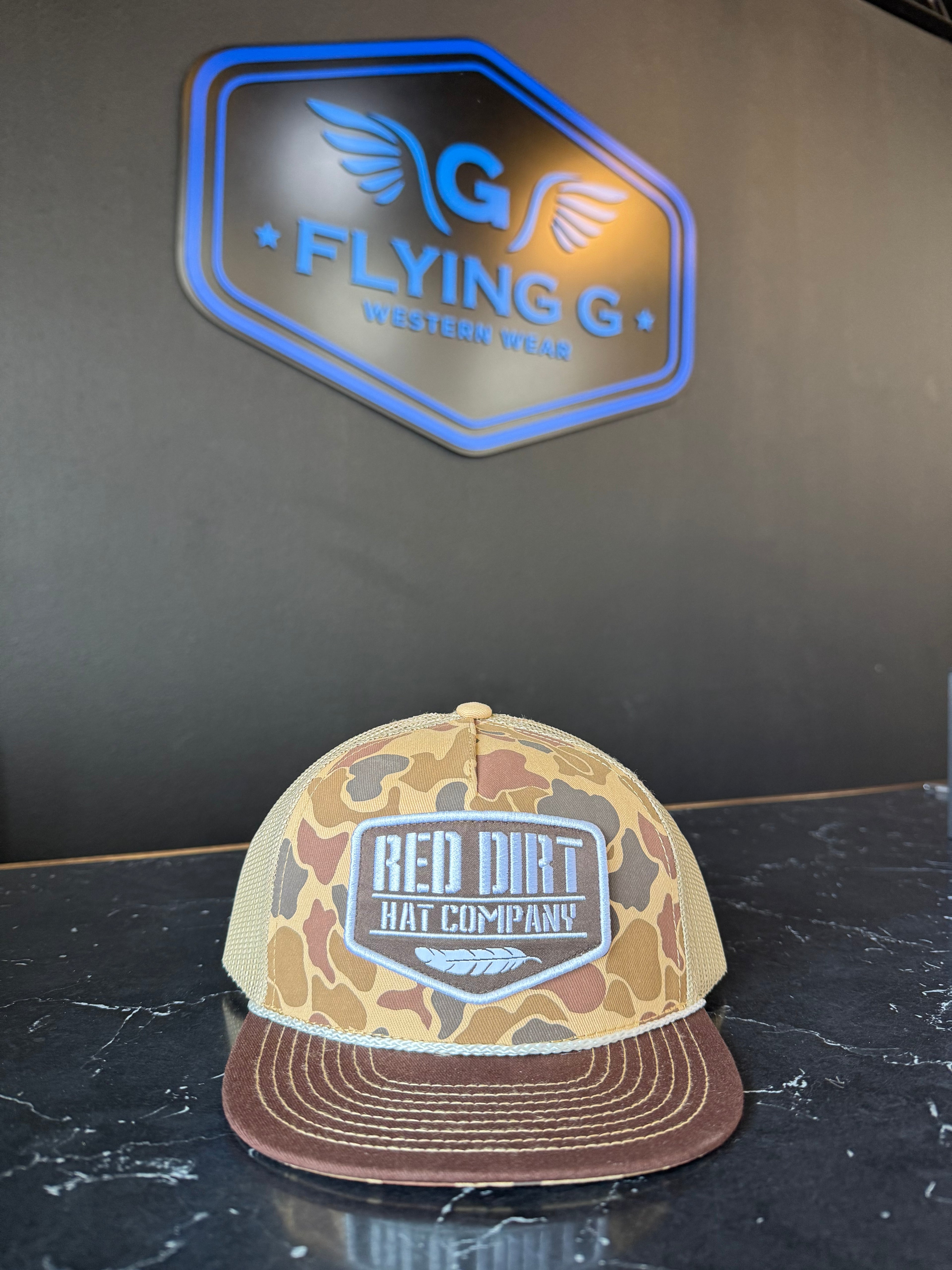 Tan camo youth red dirt hat