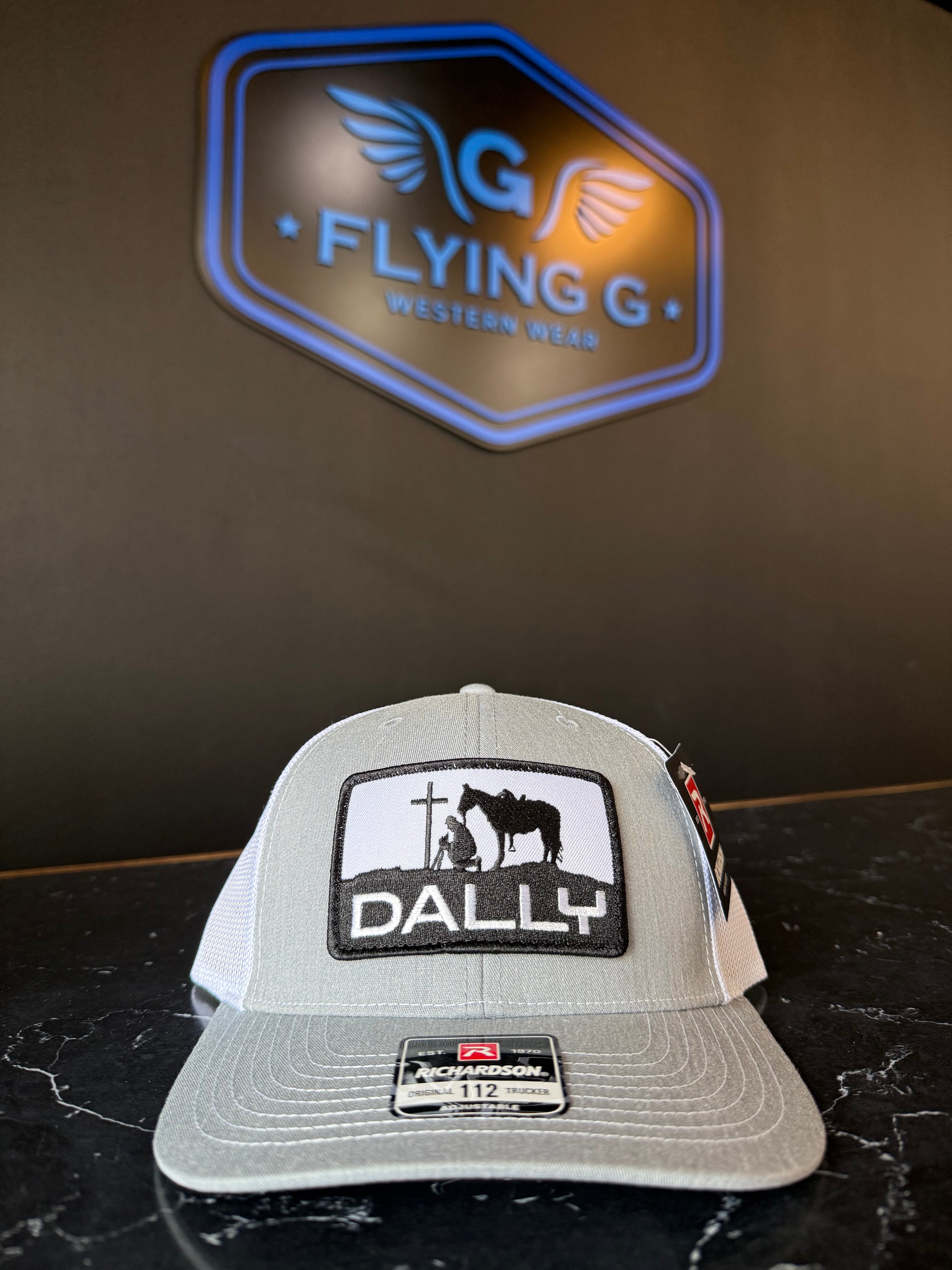 Dally 880