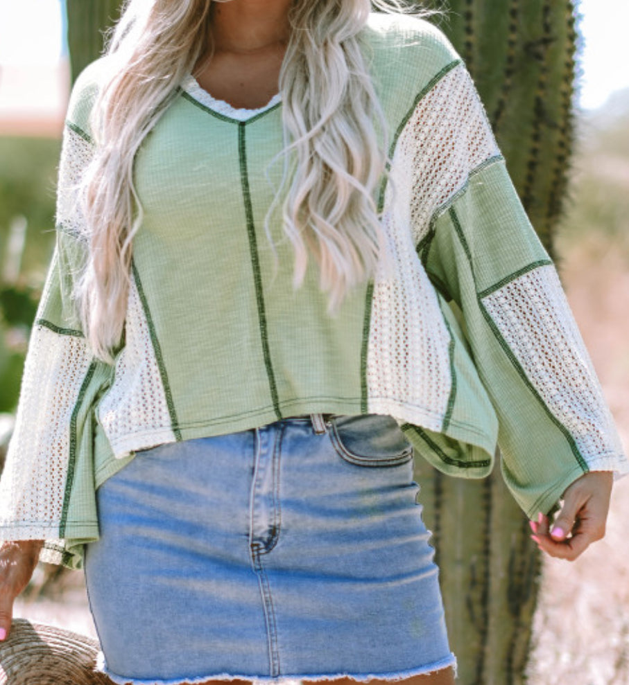 Green and crochet crewneck