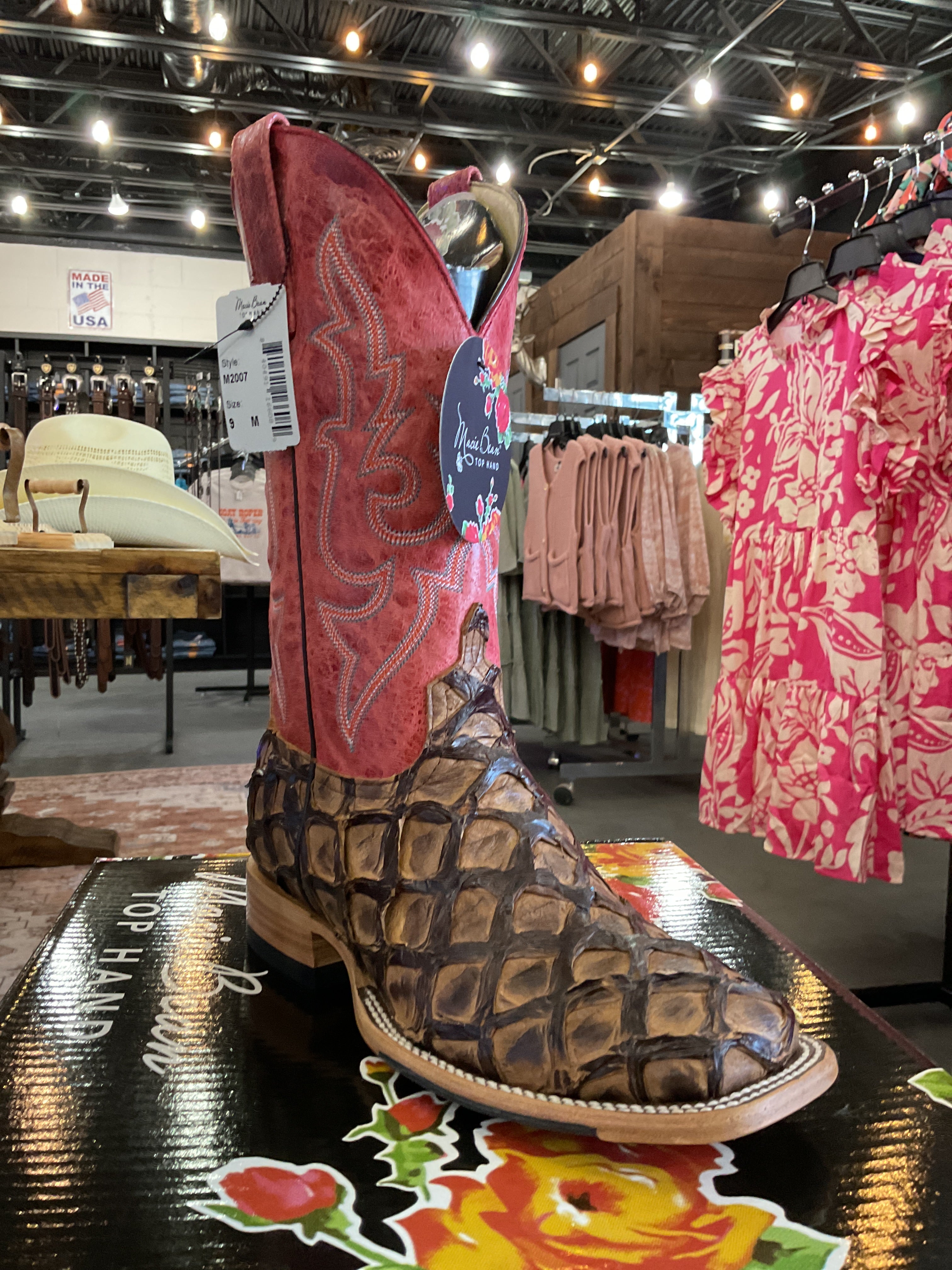 Women’s cigar big bass Macie Bean
