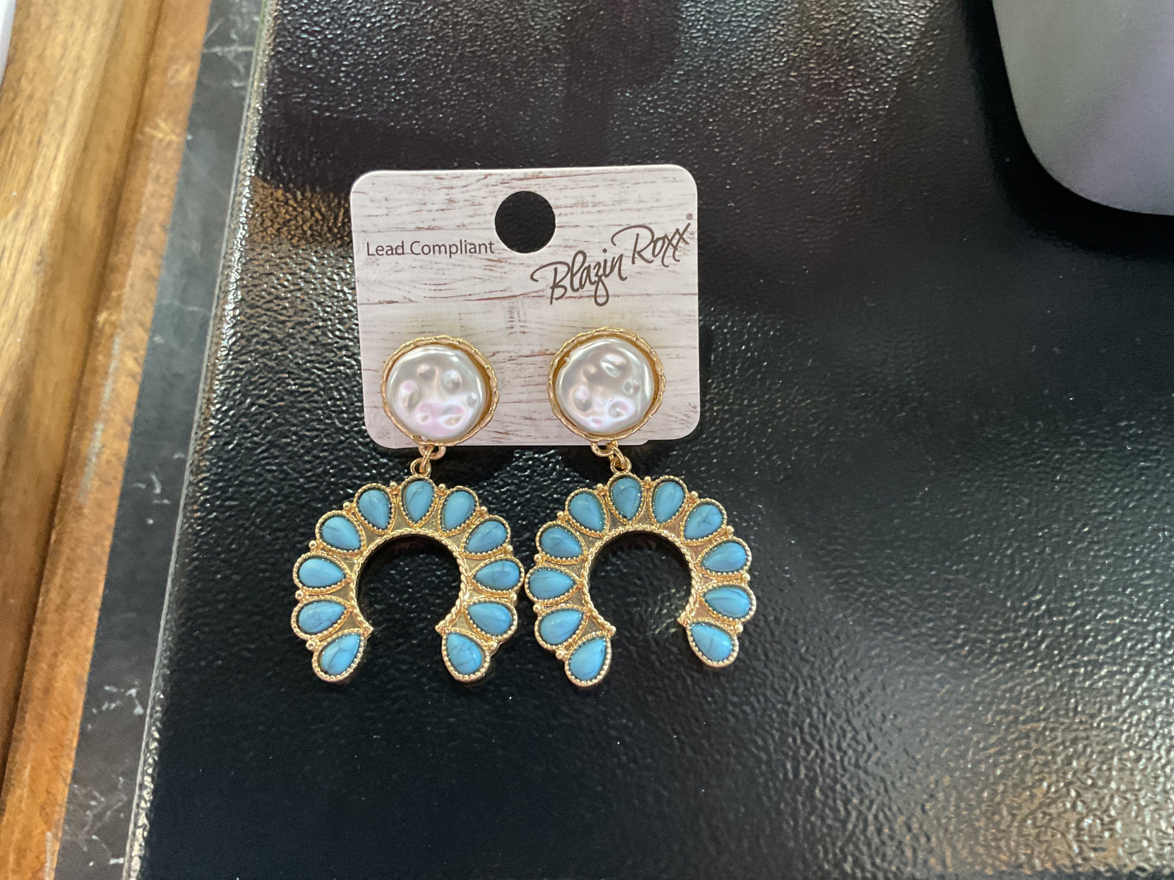 Semi circle gold pearl and TQ earring