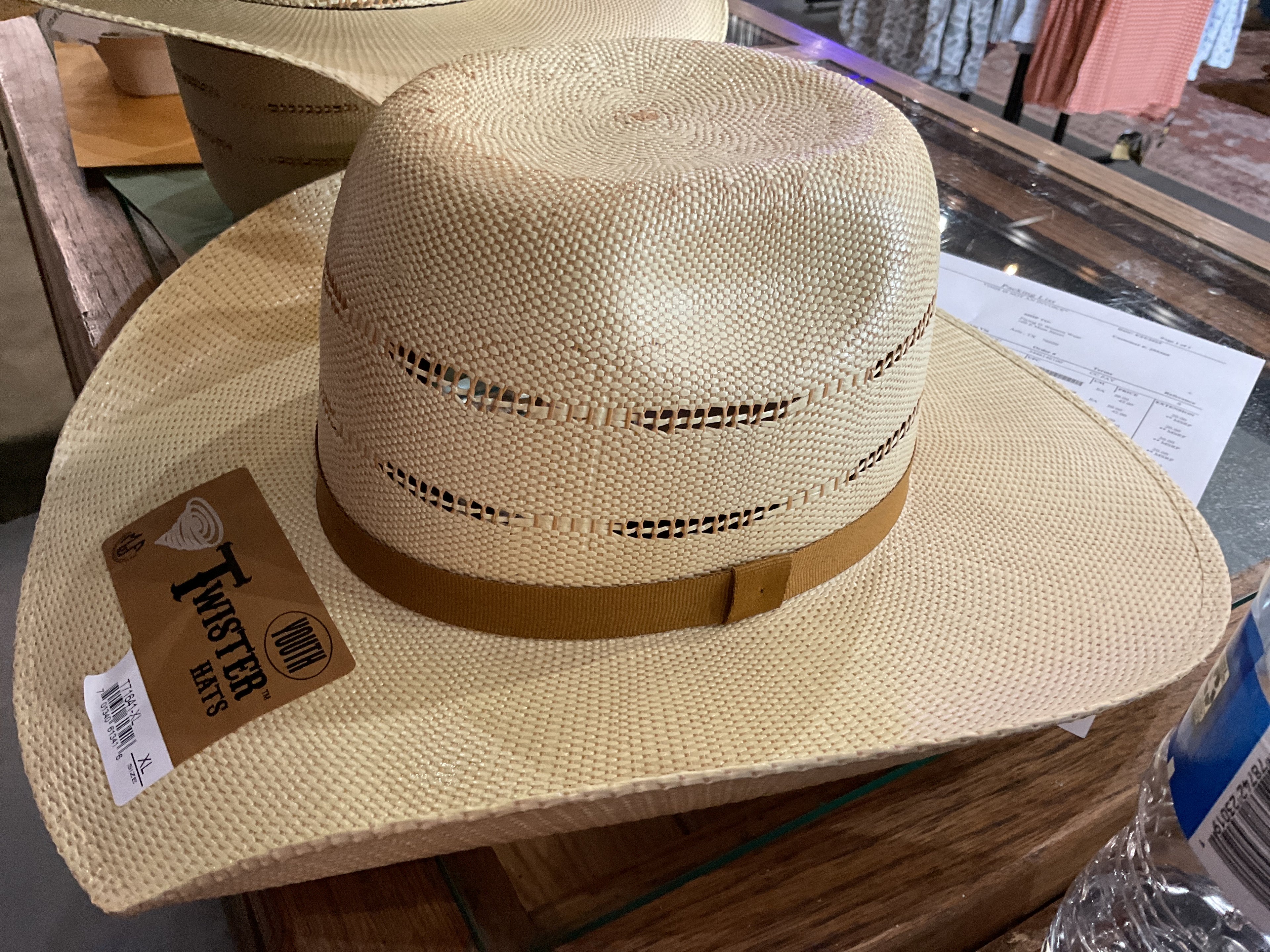 Youth twister hat