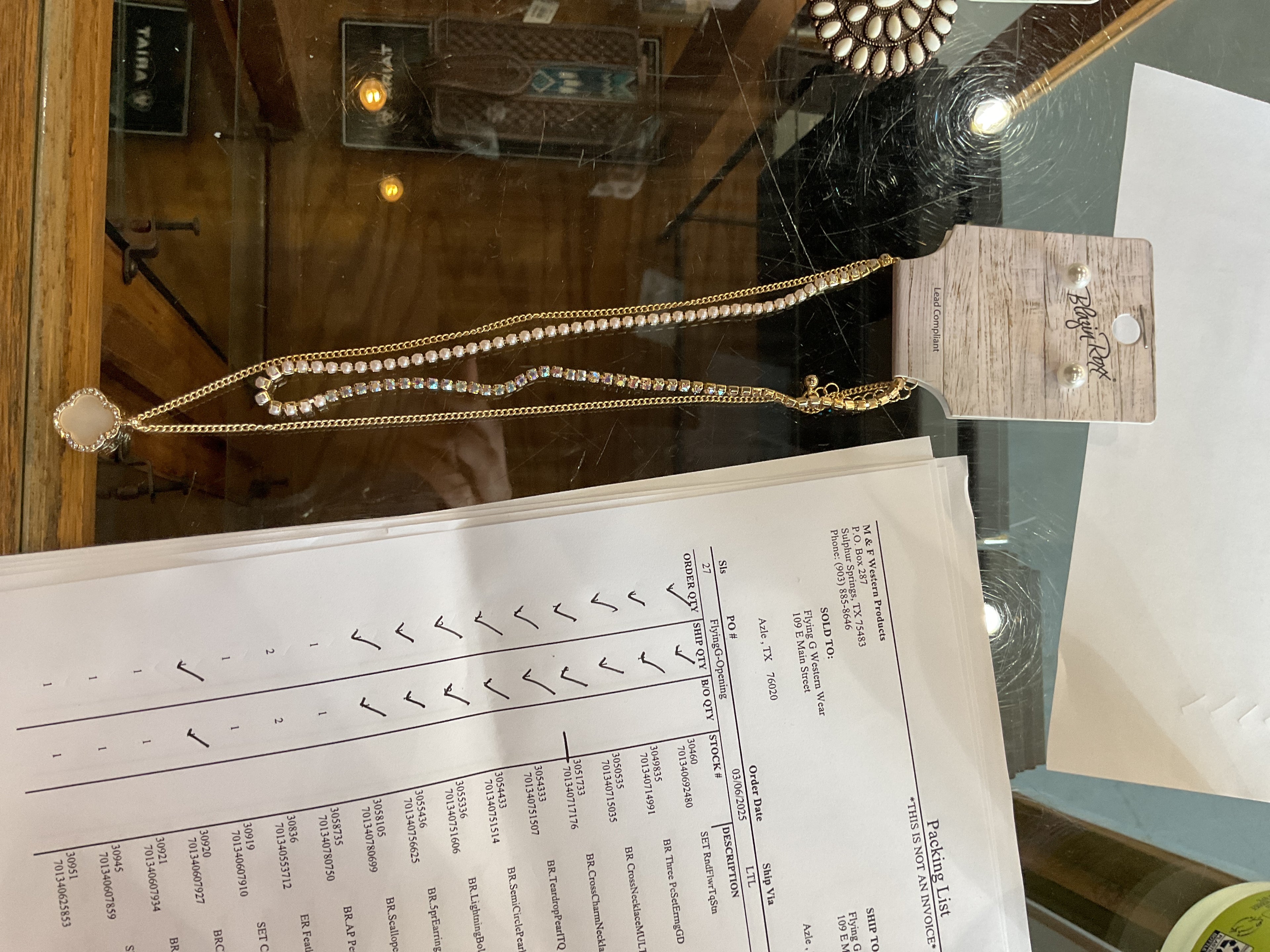 Gold/pearl chain set