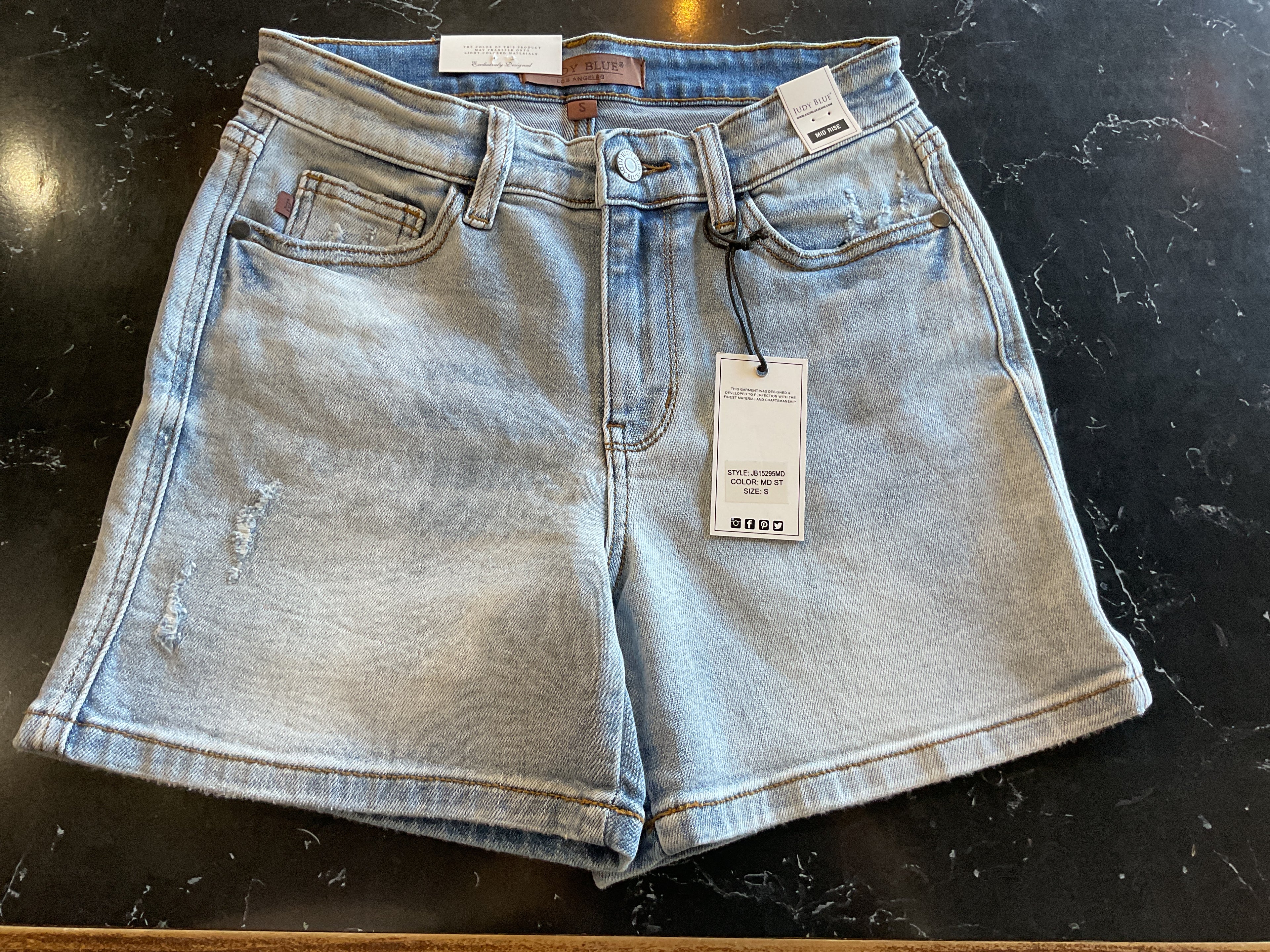 Mid rise dad shorts