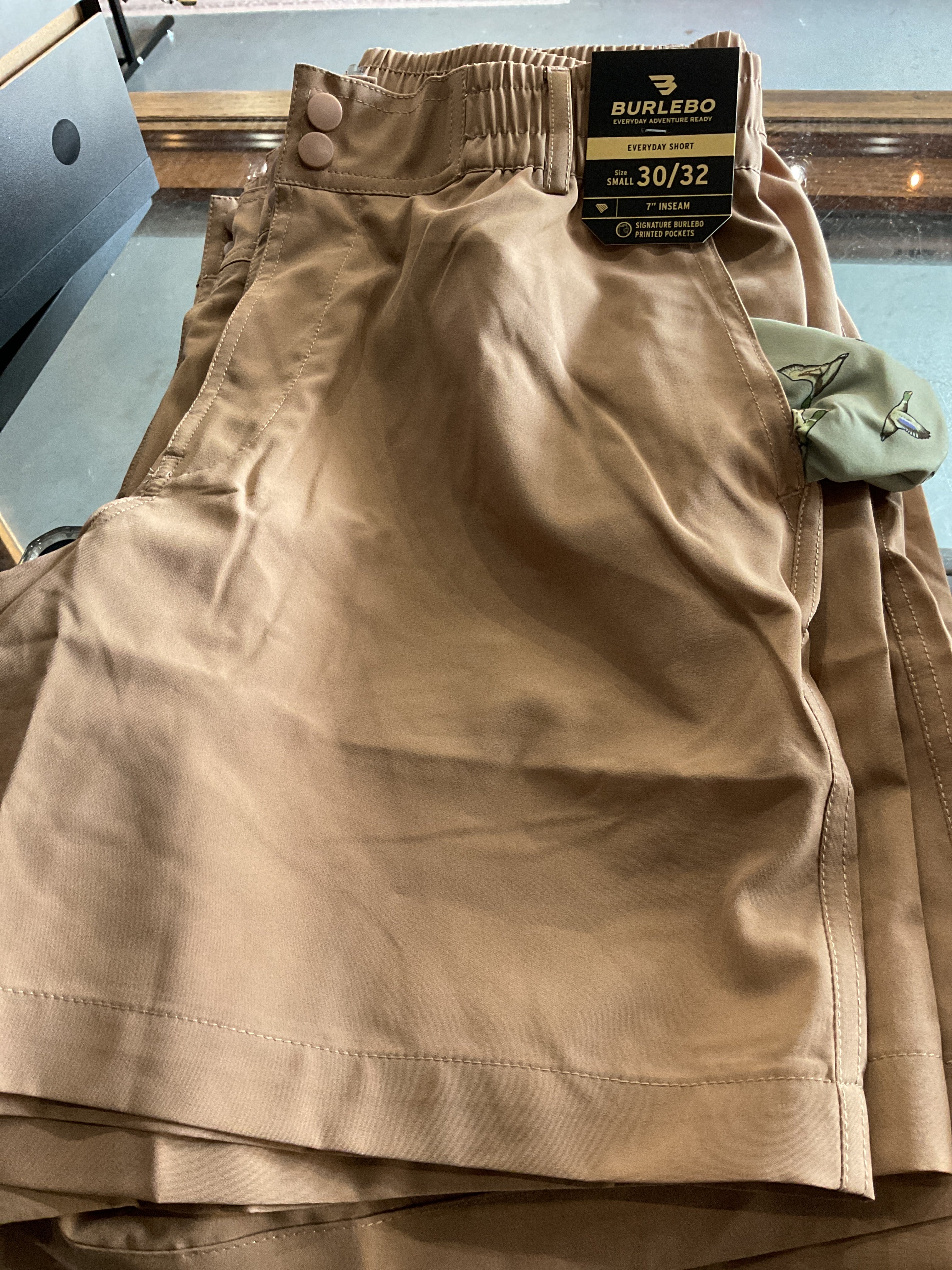 Men’s khaki shorts