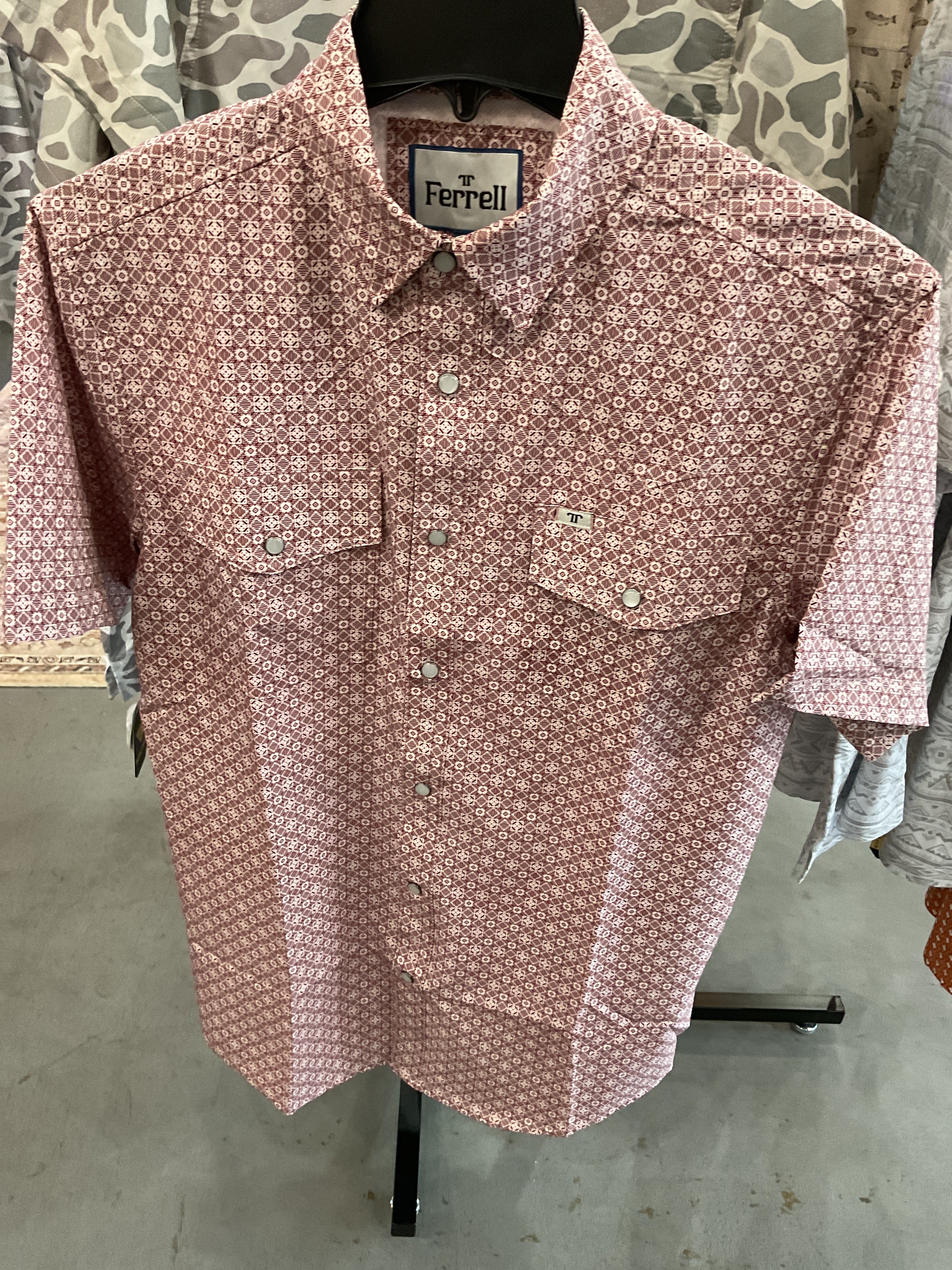 Red diamond short sleeve
